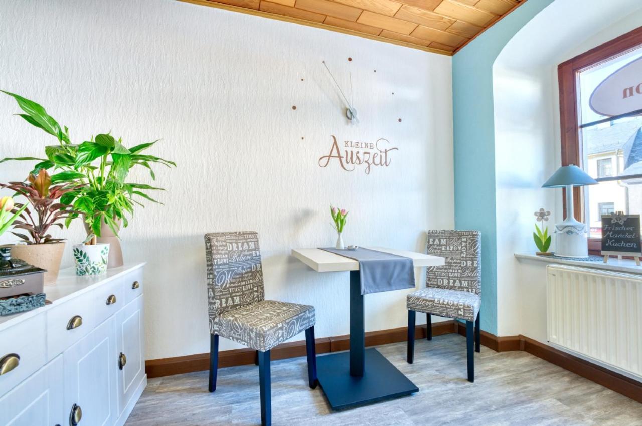 Pension Kleine Auszeit Аннаберг-Бухгольц Экстерьер фото